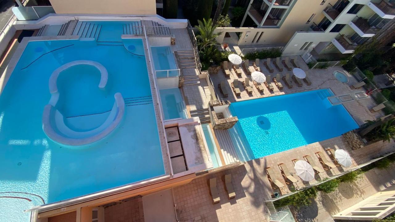 Penthouse Vue Mer Avec Rooftop,Jacuzzi,Et Parking Prive Антіб Екстер'єр фото